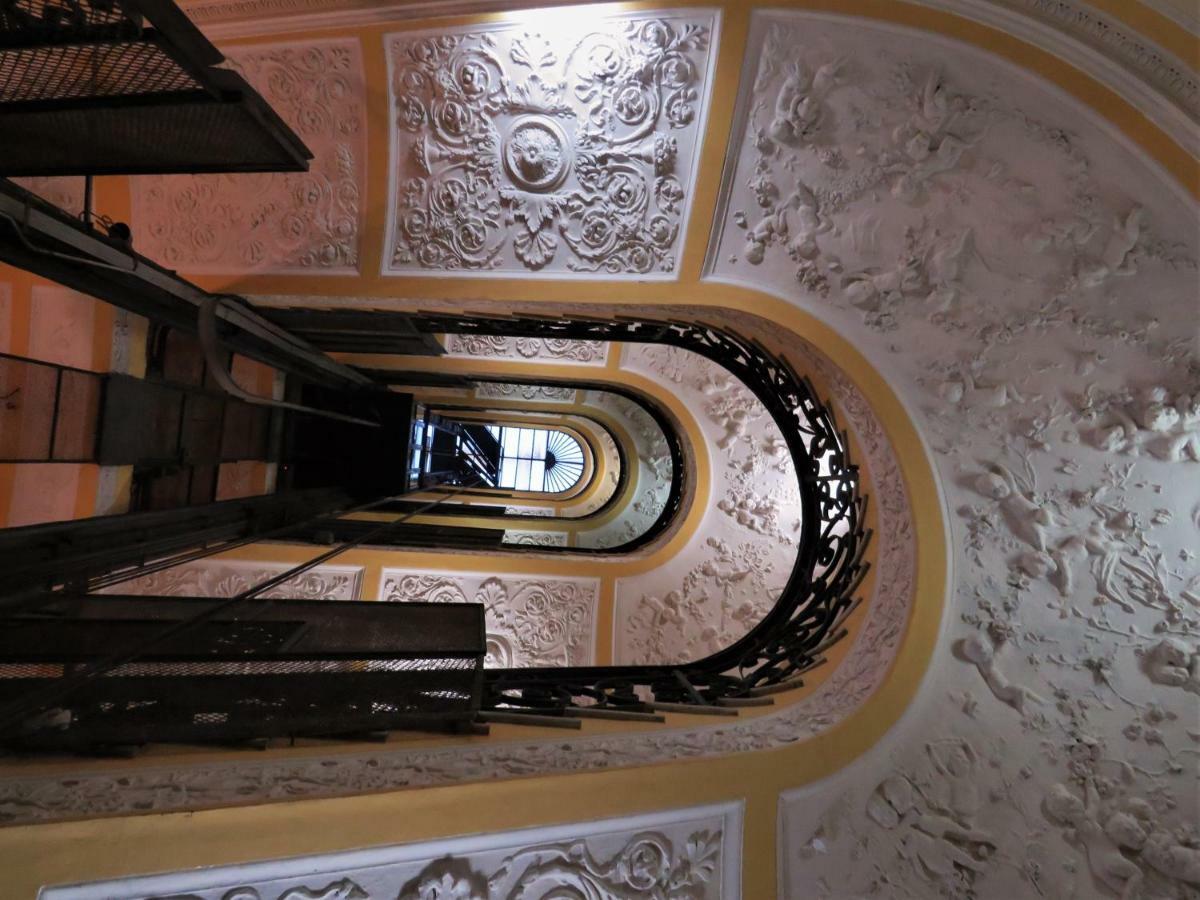 Domus Sibyllina, Galleria Umberto I Neapel Exteriör bild